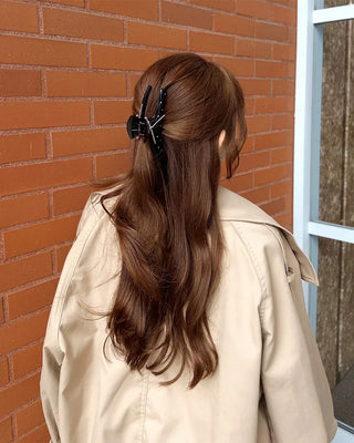Dot hair clip