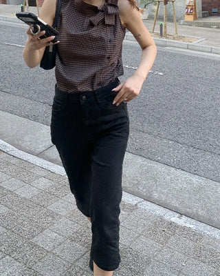 Black Capri Pants
