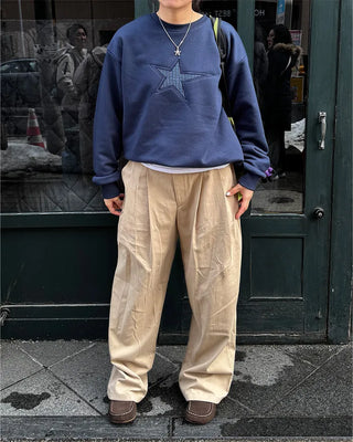 Front star embroidered sweatshirt
