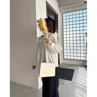 Frill collar blouse