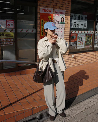 One-pleat straight slacks