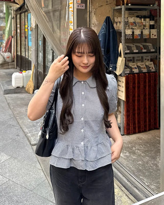 Stand-collar pleated short-sleeved blouse