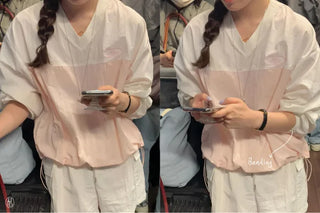 Loose-fit V-neck sweatshirt (2c)