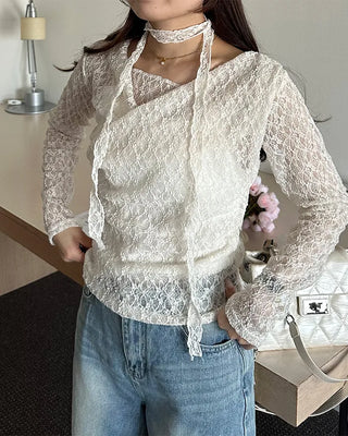 Drape neck lace T-shirt & scarf set