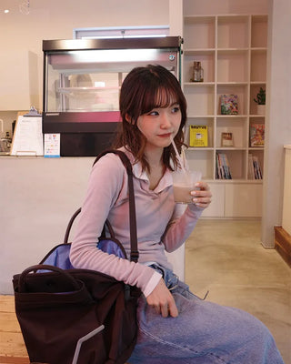 Open-collar long-sleeve T-shirt