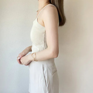 Knit camisole with built-in cups
