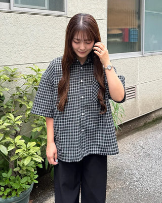 (Unisex) Checkered Short-Sleeve Shirt
