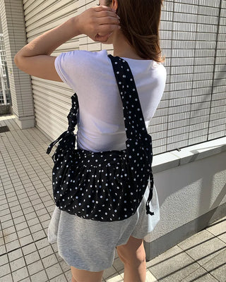 Voluminous elastic waist mini skirt