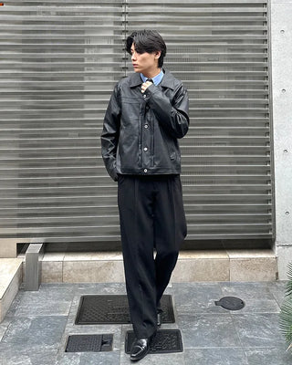 Two-button, one-pleat wide-leg slacks