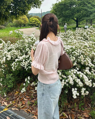 Frill neckline short-sleeved knit