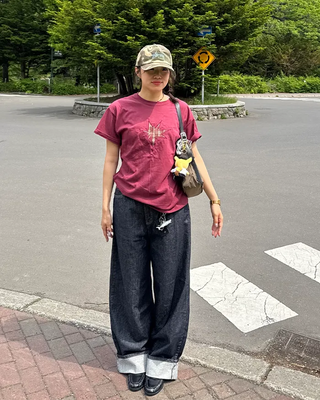Rolled-up wide-leg denim