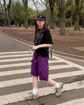 Belted cargo Bermuda shorts