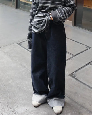 Rolled-up rigid denim pants
