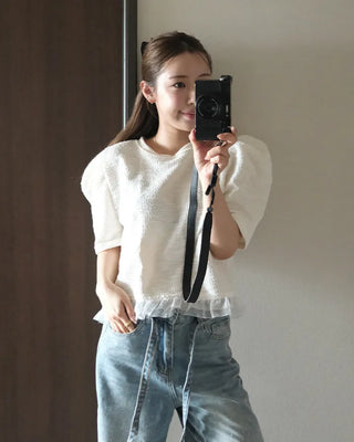 Shoulder puff semi-cropped blouse