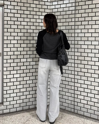 Light gray straight-leg denim jeans