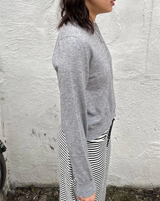 Round neck colorful cardigan