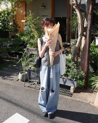 Distressed wide-leg denim pants