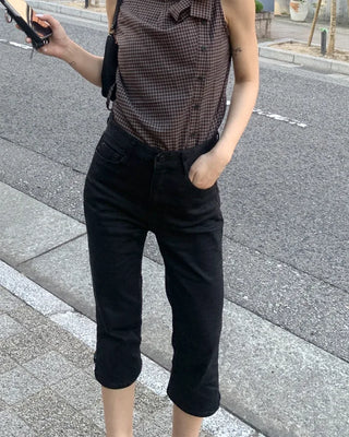 Black Capri Pants