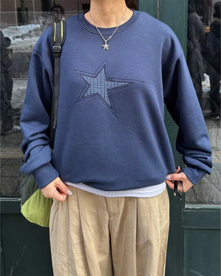Front star embroidered sweatshirt