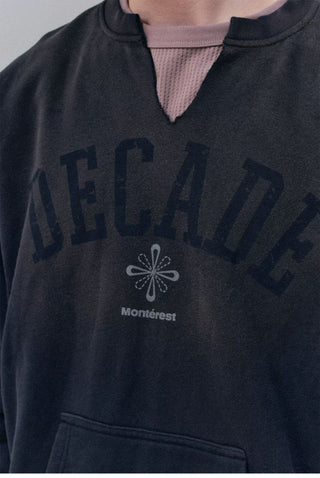 [Monterest] Washed Split-Neck Graphic Sweatshirt