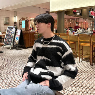 (Unisex) Oversized Zebra Knit