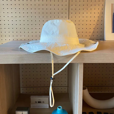 Simple bucket hat
