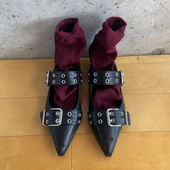 Belted pointed flat shoes