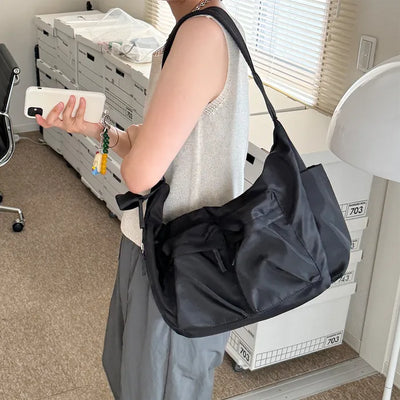 Pocket shoulder bag