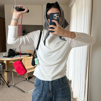 Soft basic long-sleeved T-shirt