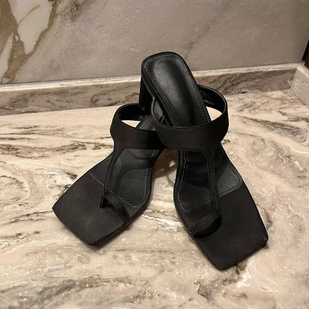 T-Flip-Flop Heels