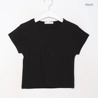 Round cropped T-shirt