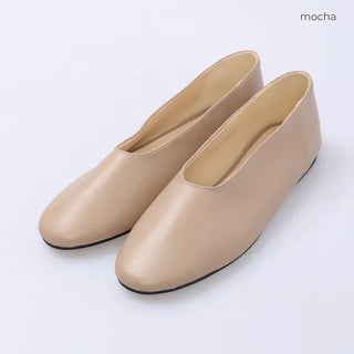 Basic flat shoes
