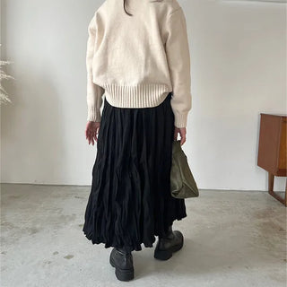 Crinkle pleated long skirt