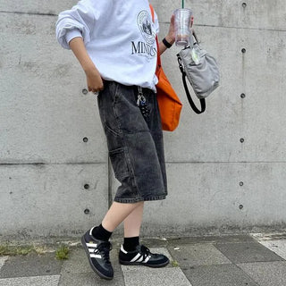 Pocket denim shorts