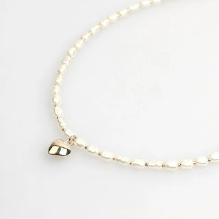 heart point pearl necklace