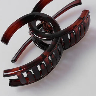 Cross hair clip