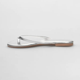 Simple beach sandals