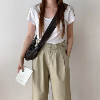 U-neck short-sleeved T-shirt