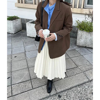 Knitted pleated skirt