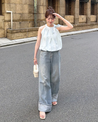 Rolled-up wide-leg denim pants