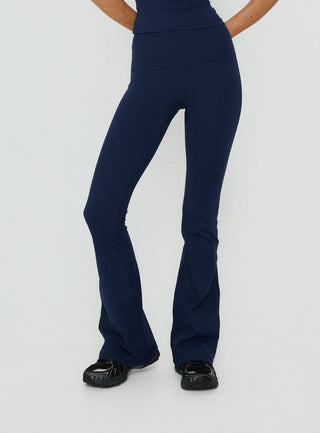 Energize Active Invisible Scrunch Flare Leggings Navy