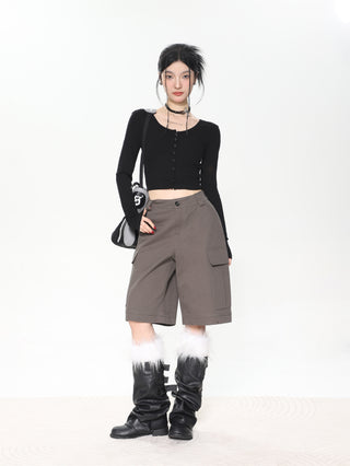 Long-sleeved cropped knit cardigan