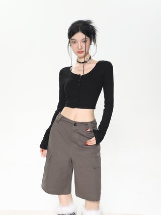 Long-sleeved cropped knit cardigan
