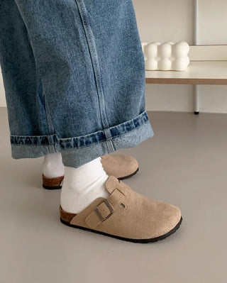 Couple mule sandals