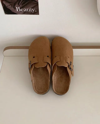 Couple mule sandals