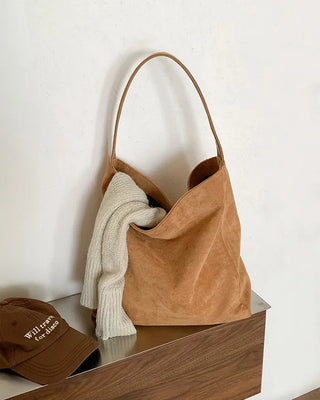 [A must-have for those who carry a lot of belongings] Suede Big Tote Bag/Shoulder Bag