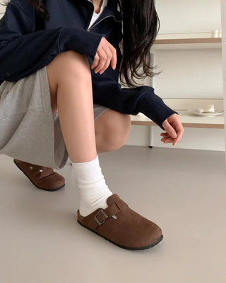 Couple mule sandals
