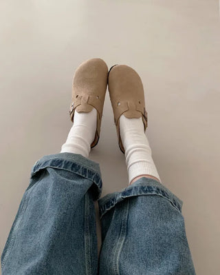 Couple mule sandals