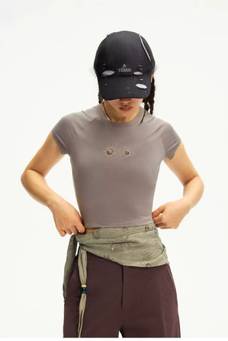 [Monterest] Cutout Embroidery Slim Fit Crop Tee
