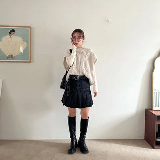 Belted denim pleated skirt